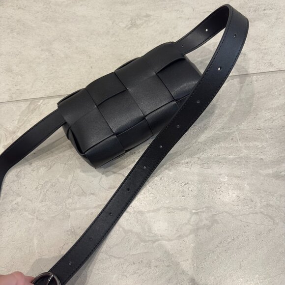 Quince Women's Italian Leather Handwoven Box Belt Bag Black OS - Picture 11 of 14